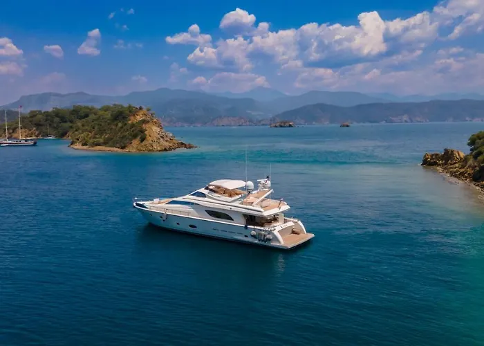 Odin Luxury Motor Yacht מלון *