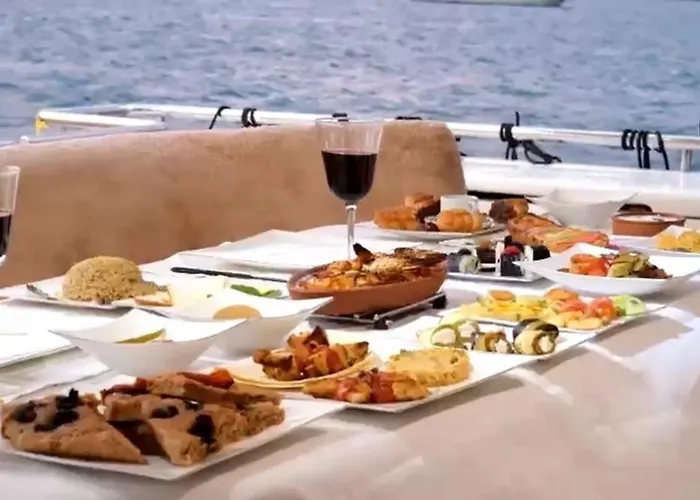 מלון Odin Luxury Motor Yacht *